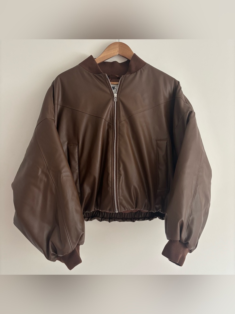 Nike woman’s size medium therma fit Brown Faux Leather Bomber Jacket with check - Picture 4 of 9